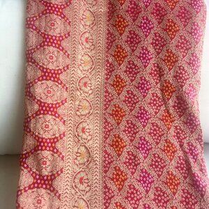 Handmade Pink and Red Banarasi Khaddi Georgette Bandhani Saree with Zari Border
